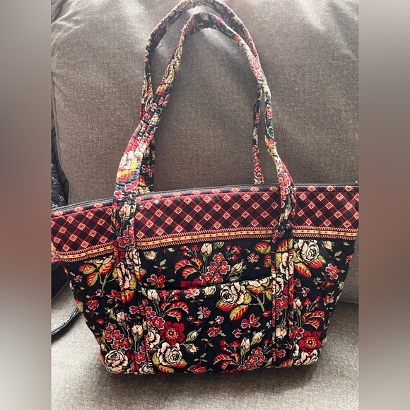 Vera Bradley Handbags - Vera bag